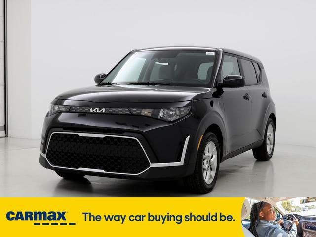 2023 kia soul lx
