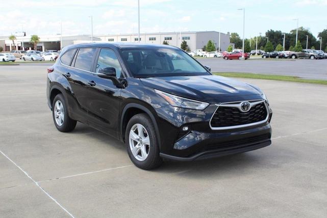 2023 toyota highlander le