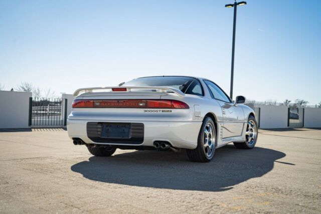 1992 mitsubishi 3000gt vr 4 turbo awd 2dr hatchback