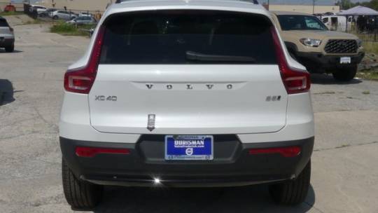 2025 Volvo XC40