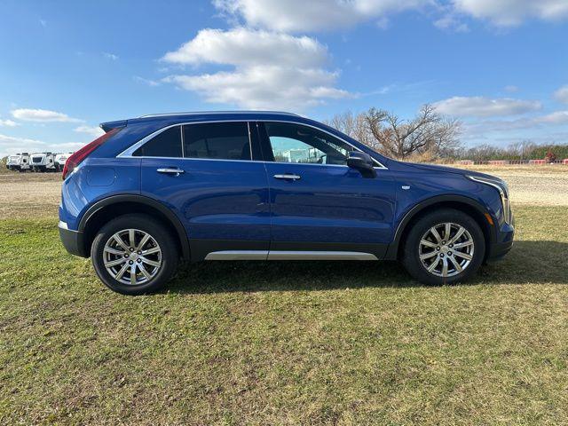 2023 cadillac xt4 premium luxury