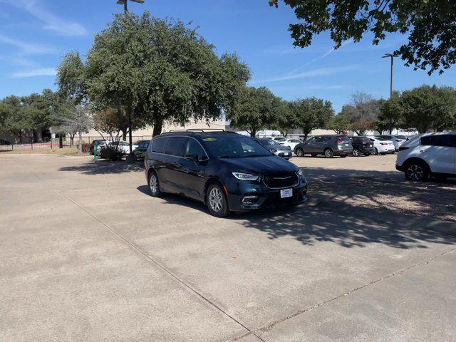 2022 chrysler pacifica touring l