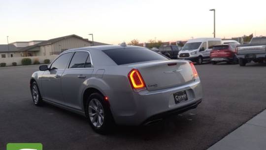 2019 Chrysler 300