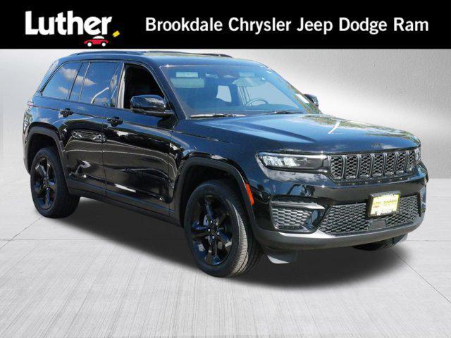 2023 jeep grand cherokee altitude