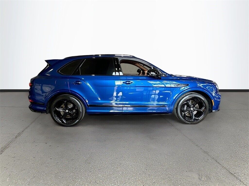 2022 bentley bentayga s