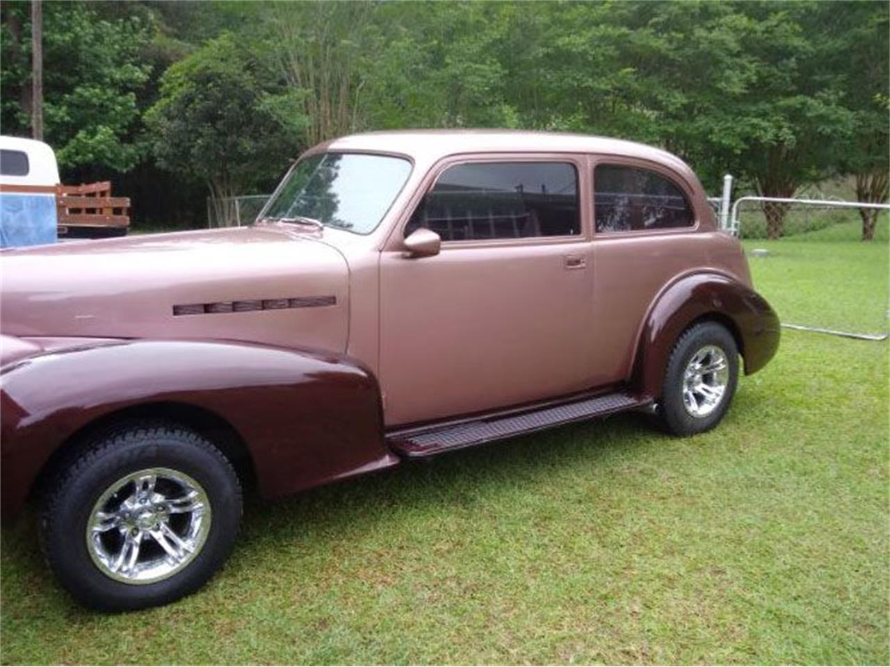 1939 oldsmobile sedan