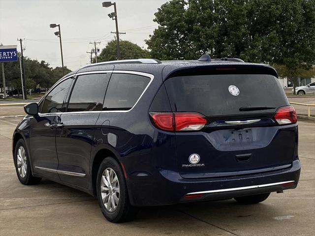 2019 chrysler pacifica touring l