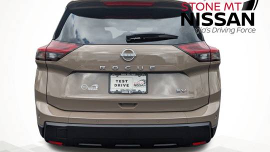 2024 Nissan Rogue sv premium package