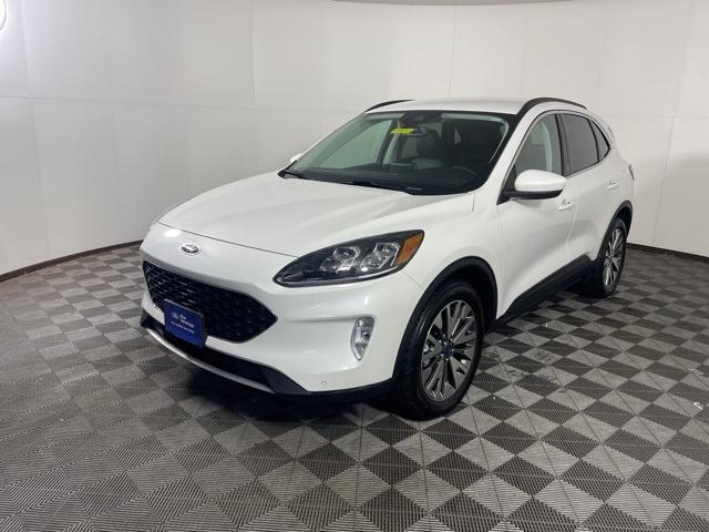 2022 ford escape titanium