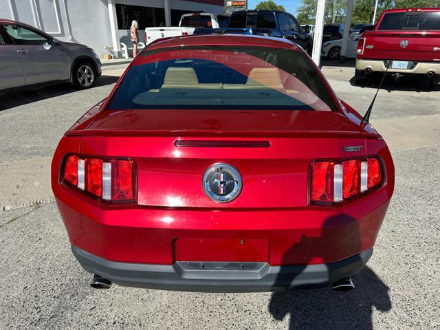 2012 ford mustang v6
