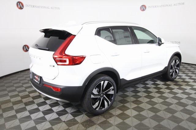 2024 volvo xc40 b5 plus bright theme