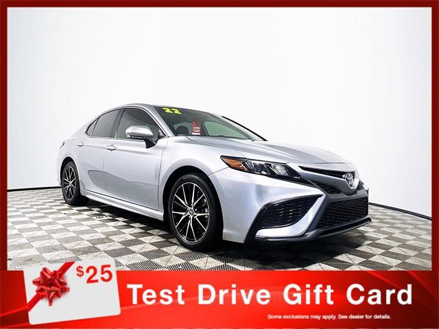 2022 toyota camry se