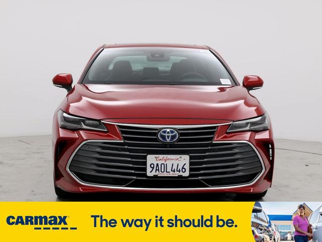 2022 toyota avalon hybrid limited