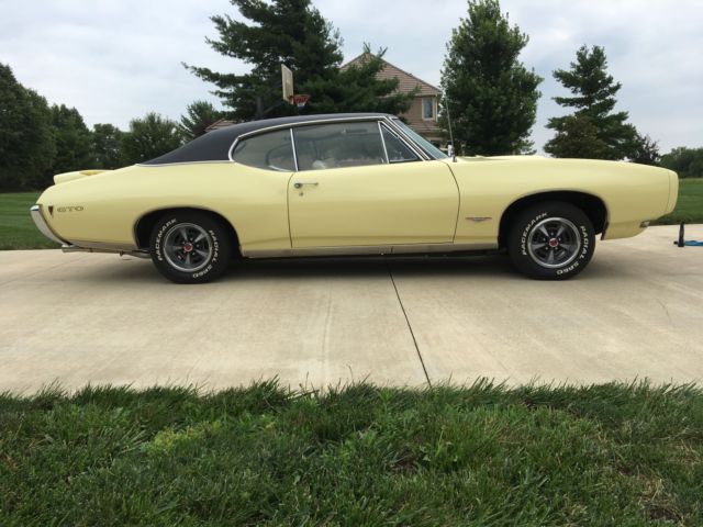 400 h/o, 4 spd, numbers match, frame off restored, 86,000 orig, 2 owner car