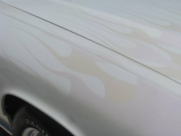 1971 el camino 350/350 $7500 iridescent pearl paint with 4 color ghost flames