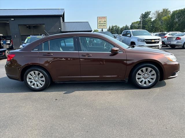 2013 chrysler 200 lx