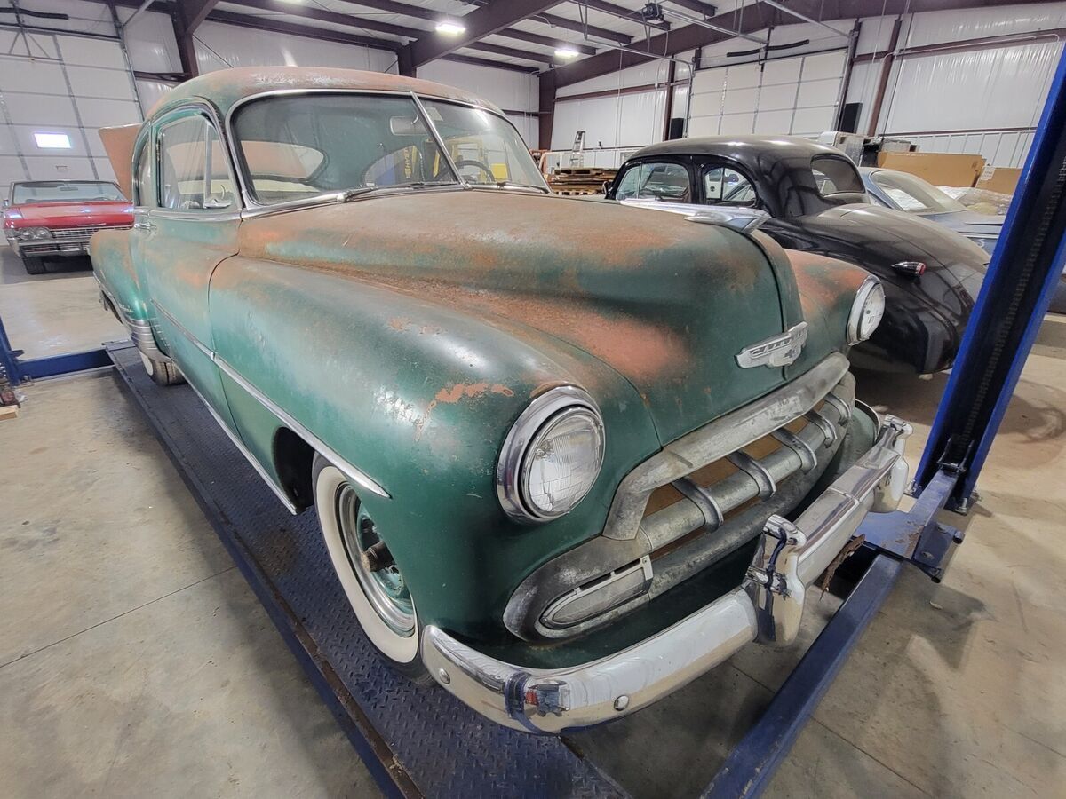 1952 chevrolet fleetline deluxe 2dr 216 six cylinder 3 speed