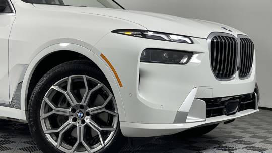 2024 BMW X7