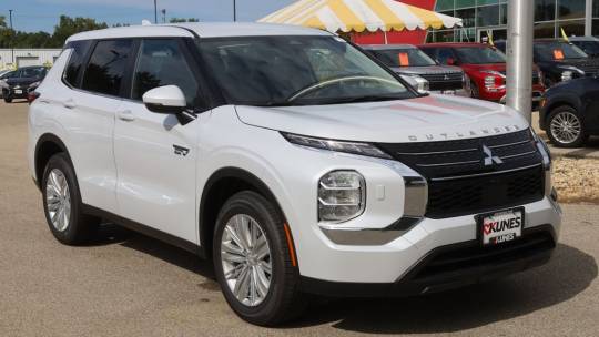 2024 Mitsubishi Outlander