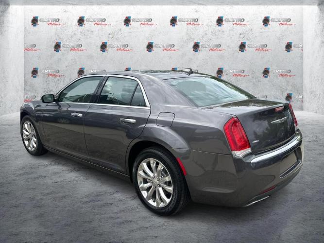 used 2016 chrysler 300 c