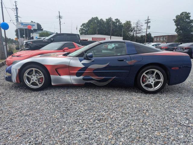 2004 chevrolet corvette base