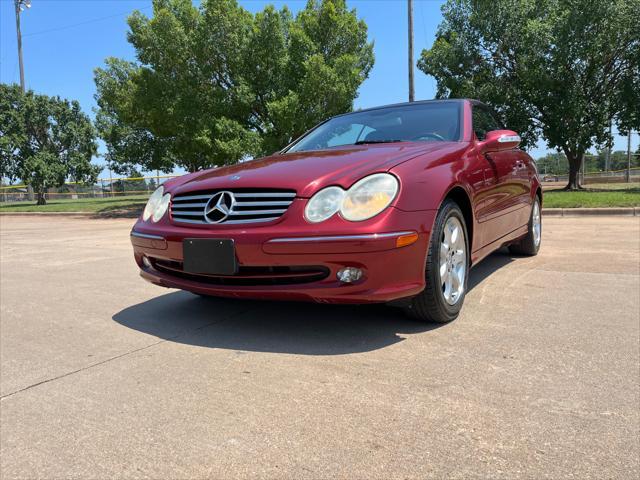 2004 mercedes-benz clk-class 320 cabriolet