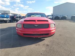 2005 Ford Mustang v6 deluxe