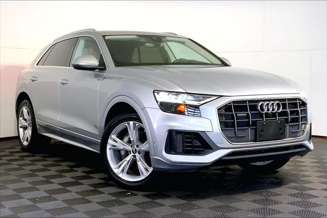2022 audi q8 55 premium