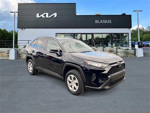 2021 toyota rav4 le