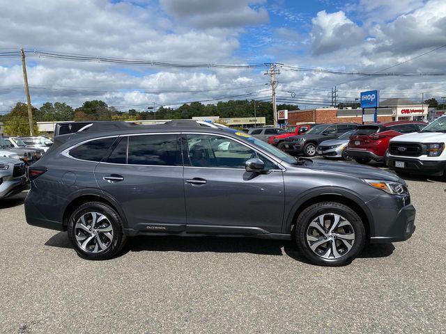 2022 subaru outback touring xt