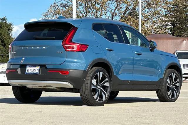 2024 volvo xc40 b5 ultimate bright theme