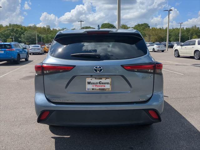2022 toyota highlander hybrid xle