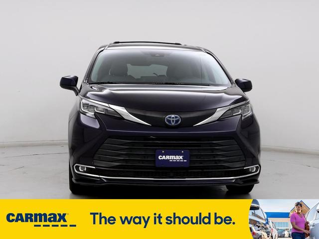 2021 toyota sienna xle