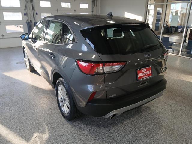 2022 ford escape s