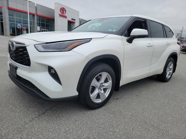 2021 toyota highlander le