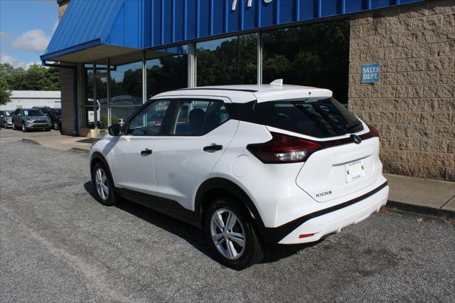2021 nissan kicks s