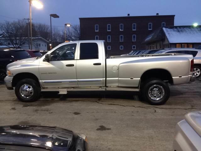 2004 dodge ram pickup 3500 st 4dr quad cab st 4wd lb for sale in bennington, vermont