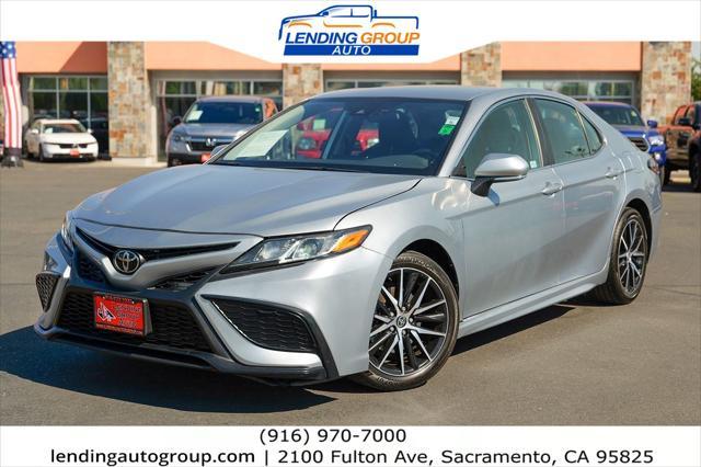 2023 toyota camry se