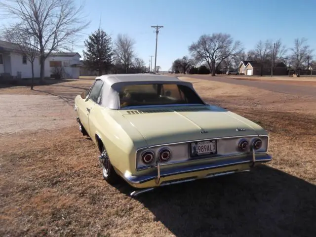 chevrolet corvair 1965