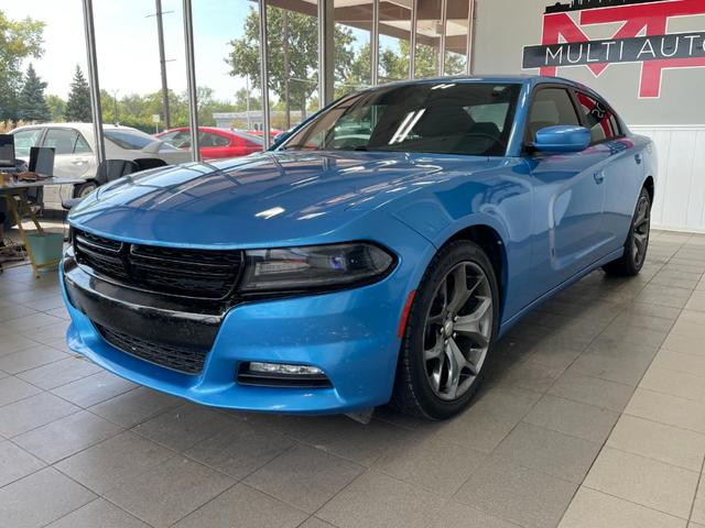 2015 dodge charger sxt