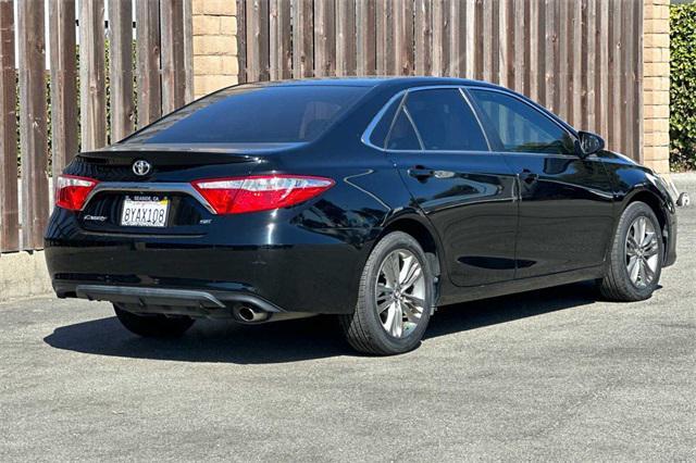 2017 toyota camry se