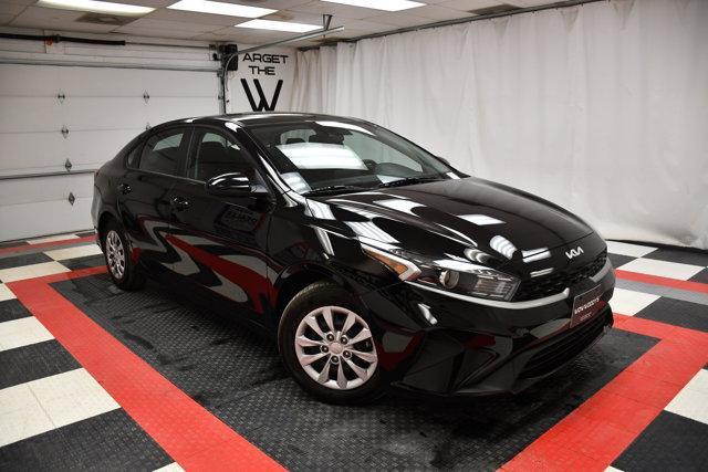 2024 kia forte lx