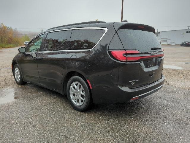 2022 chrysler pacifica touring l