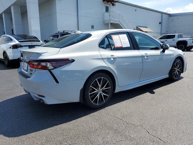 2023 toyota camry se