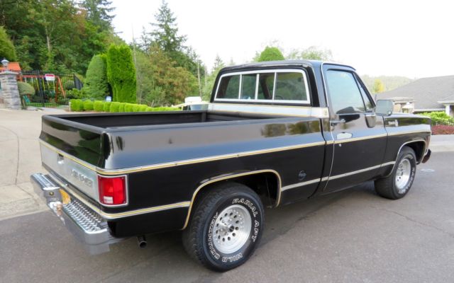 1977 chevy c-10 silverado half-ton pickup short bed
