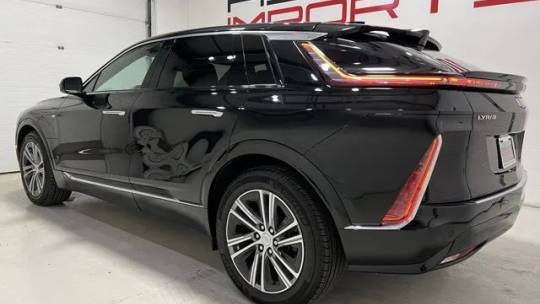 2024 cadillac lyriq luxury 1