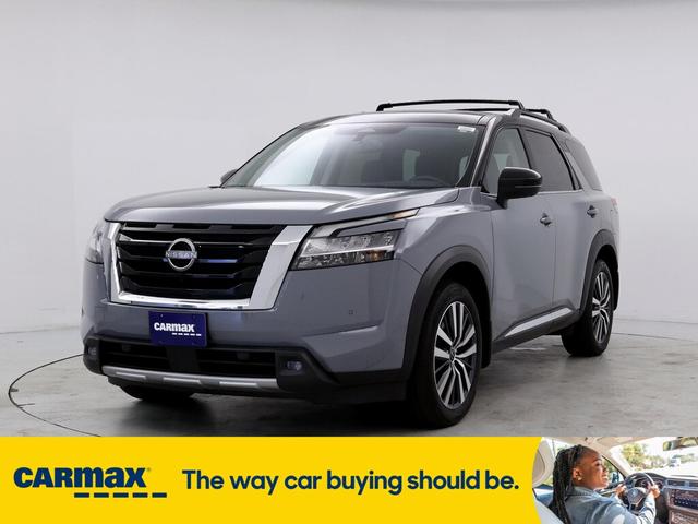 2022 nissan pathfinder platinum