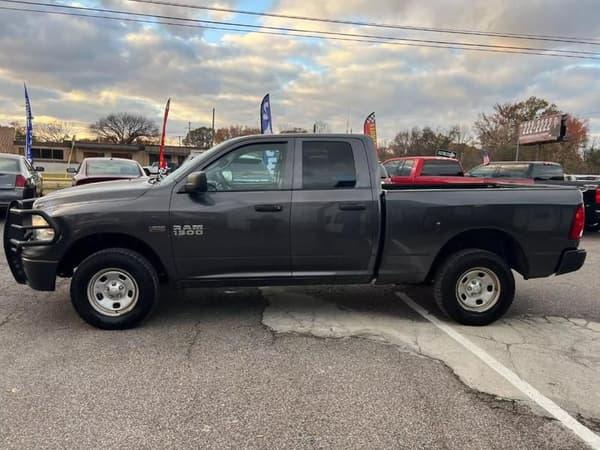 2016 ram 1500 quad cab in chicago, illinois