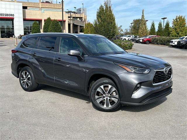 2023 toyota highlander xle
