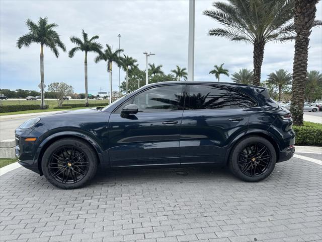 2024 porsche cayenne base